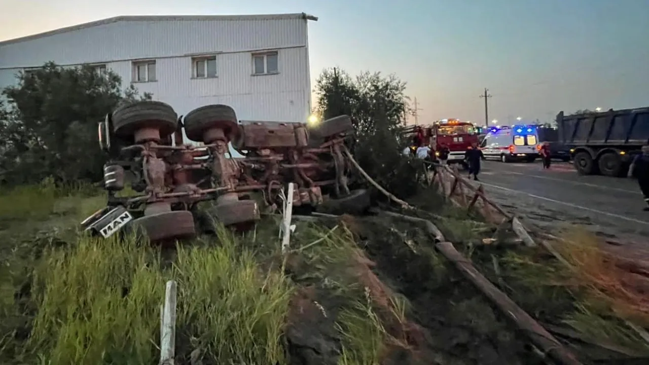 В Новом Уренгое в ДТП погиб водитель большегруза | «Красный Север»