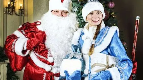 Дед Мороз и Снегурочка уже спешат в Муравленко. Фото: Tequiero / Shutterstock / Fotodom.