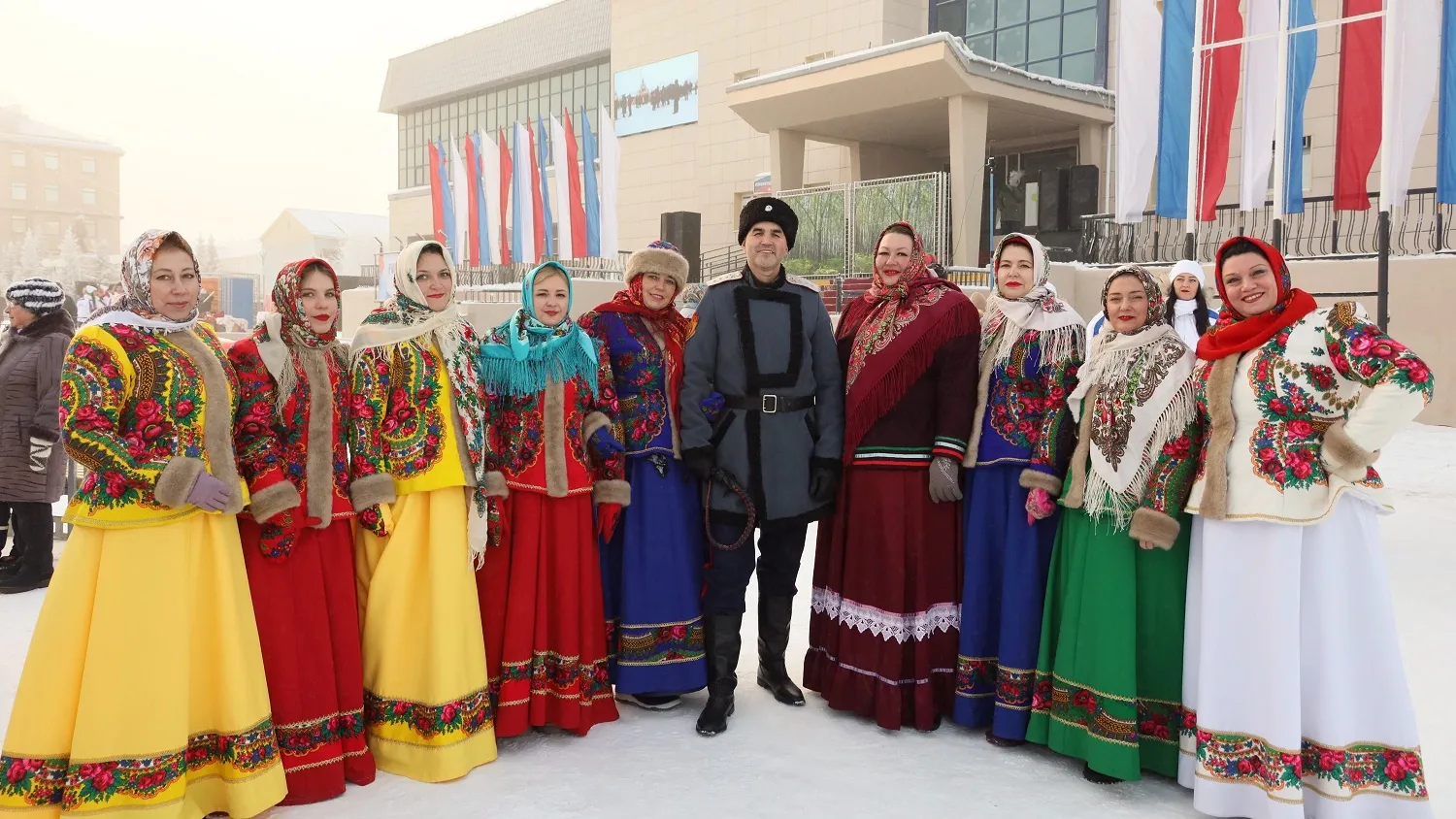 Праздник объединил представителей разных народов. Фото: Василий Петров / "Ямал-Медиа"