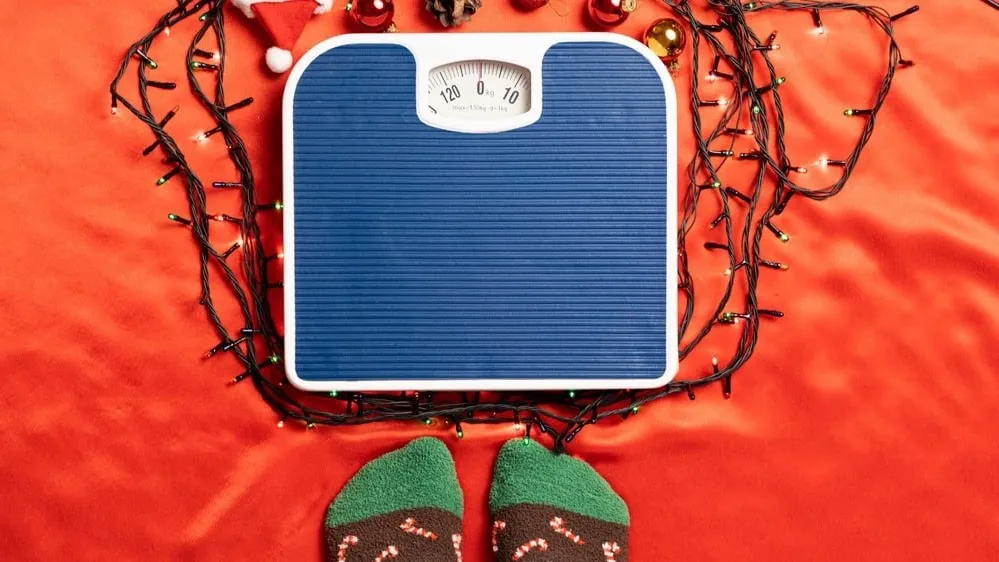 Вес набирается из-за спонтанных перекусов. Фото: Garna Zarina/Shutterstock/Fotodom