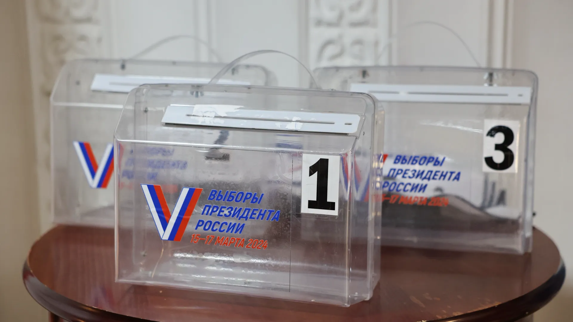 Избирком организует выездное голосование для ямальцев, которые не могут посетить избирательные участки. Фото: Андрей Ткачёв / "Ямал-Медиа"