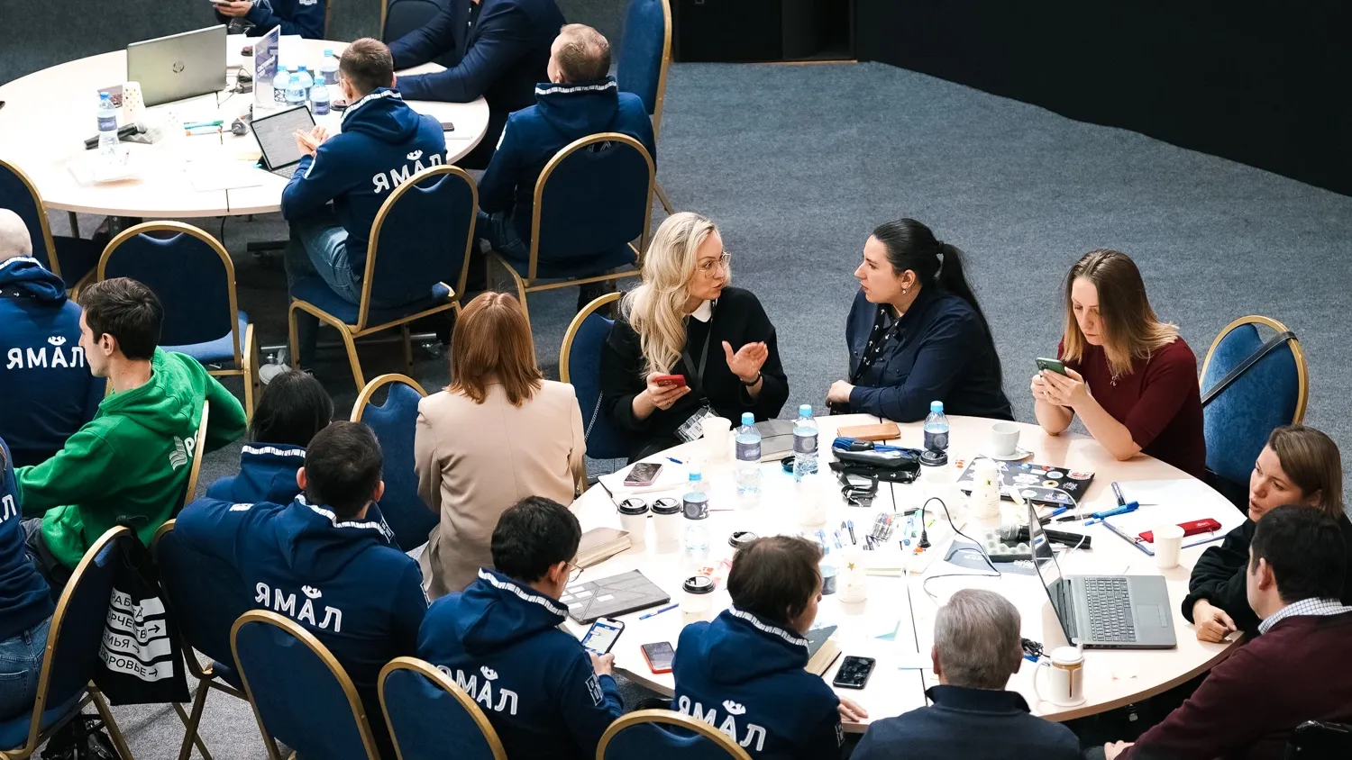 Участники госсовета на стратегической сессии в столице ЯНАО. Фото: Юлия Чудинова/«Ямал-Медиа»