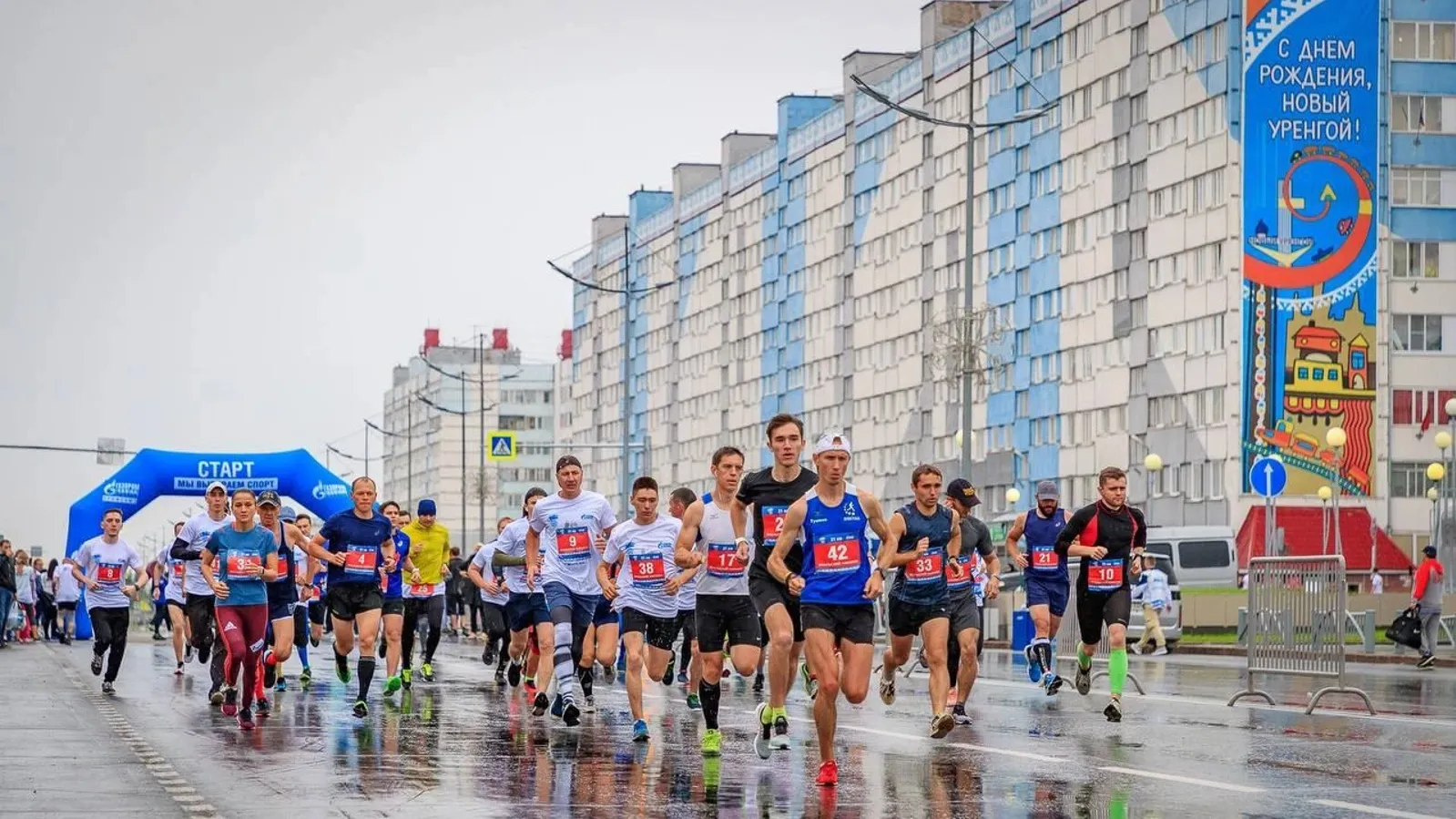 Среди участников «Ямальского марафона» есть как профессиональные бегуны, так и любители. Фото: t.me/ufkis_nur