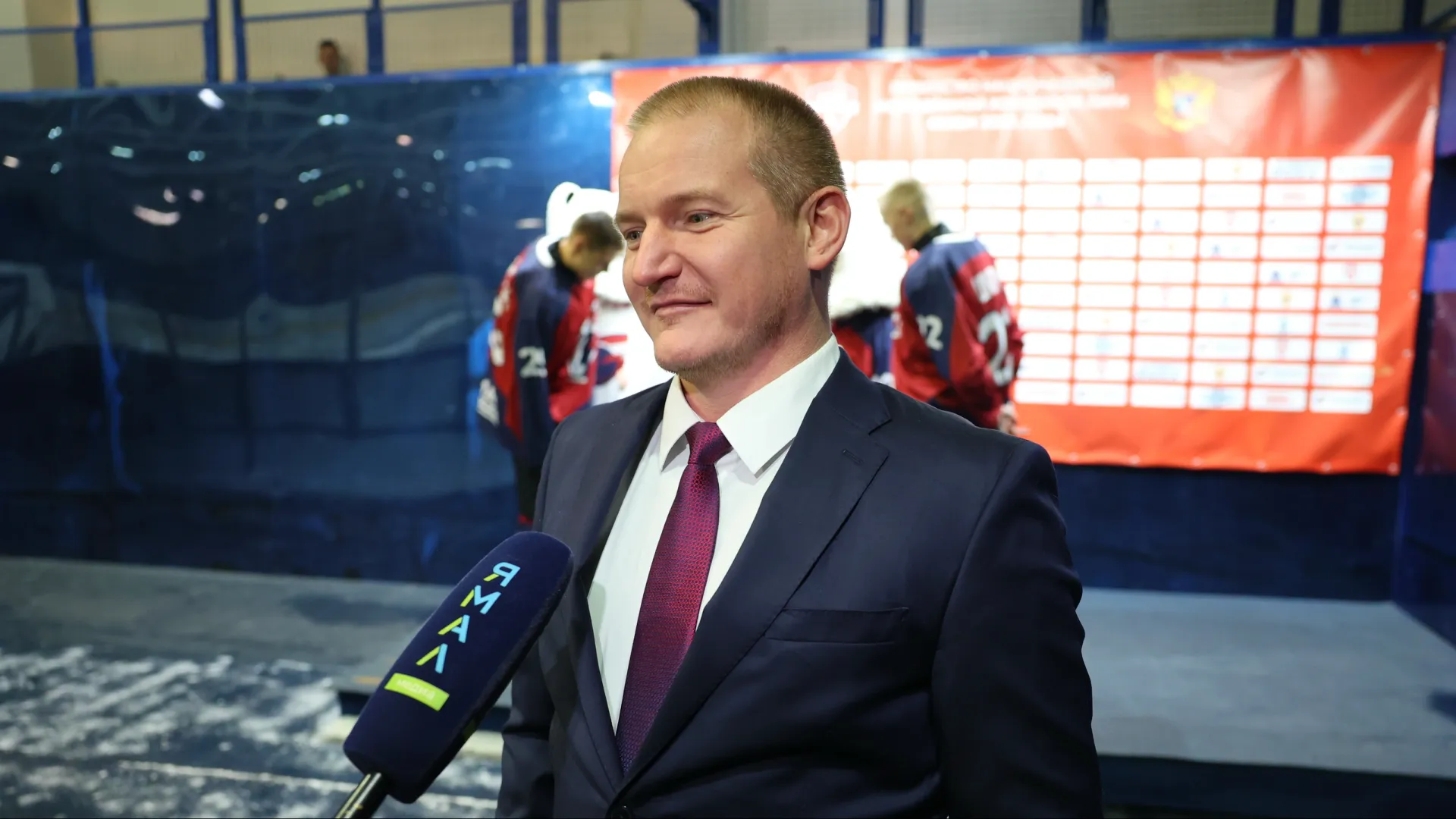 Илья Малюшкин — главный тренер салехардской молодежной команды уже третий год. Фото: t.me/fakelhockey