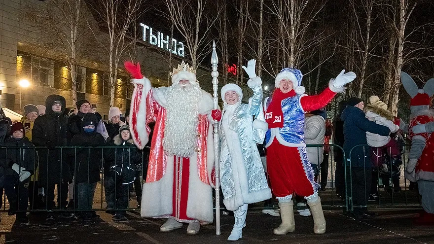 Дед Мороз со сказочными персонажами уже в пути. Фото: rzd.ru.