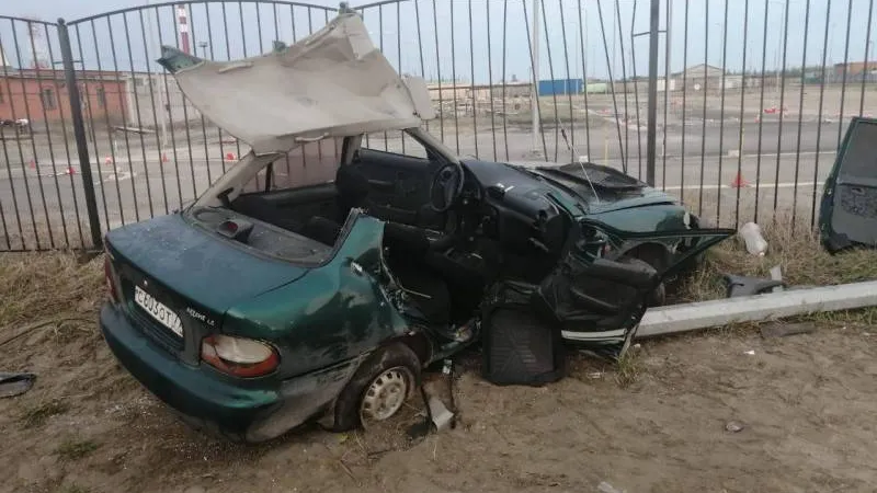В Новом Уренгое пьяный водитель угробил свой Hyundai
