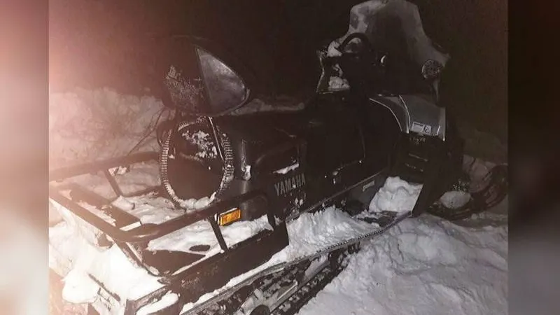 В райцентре Приуралья пострадал пассажир опрокинувшегося снегохода