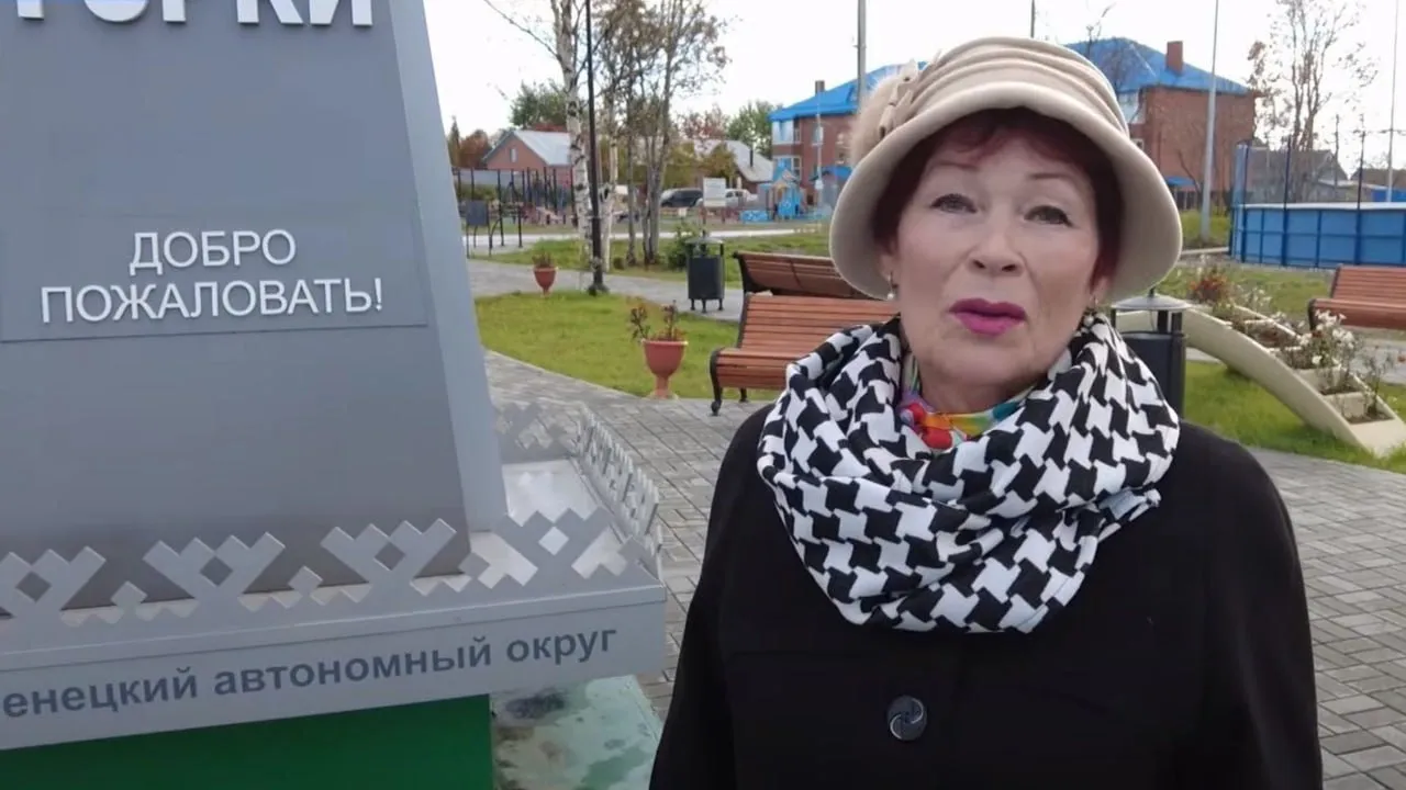 Светлана Замятина прогулялась по Горкам и посетила любимую школу. Кадр из видео: trv-muji.ru