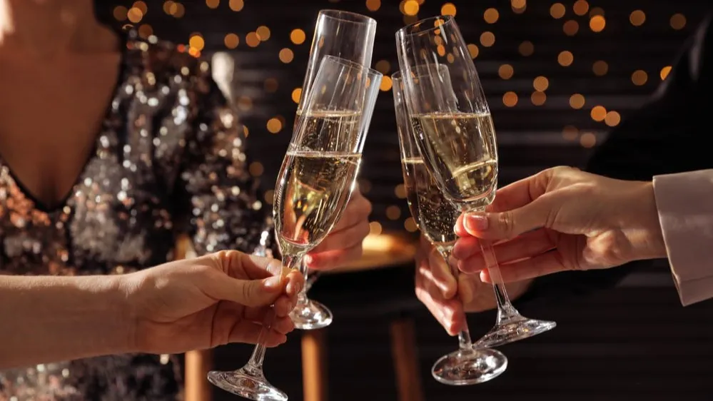 Шампанское ввел в моду фильм «Карнавальная ночь». Фото: New Africa/Shutterstock/Fotodom