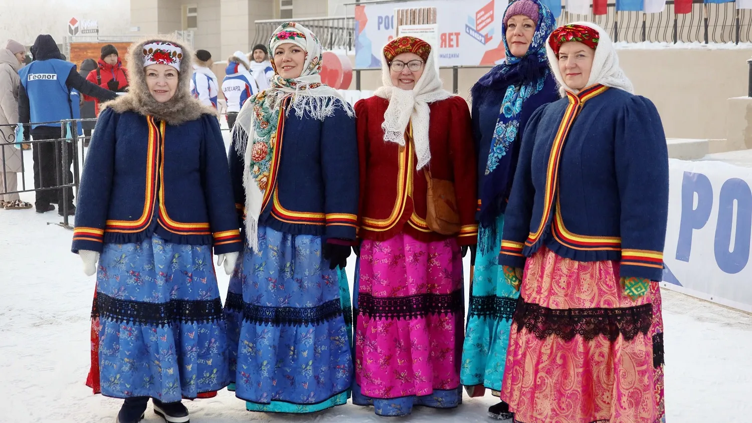 Праздник объединил представителей разных народов. Фото: Василий Петров / "Ямал-Медиа"