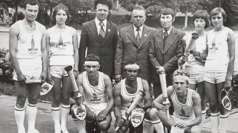 Юрий – крайний справа в нижнем ряду. Фото: предоставлено из личного архива Юрия Томилина