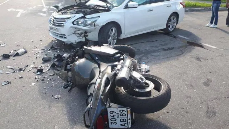 Мотоциклист и велосипедистка пострадали в авариях в Надыме и Ноябрьске