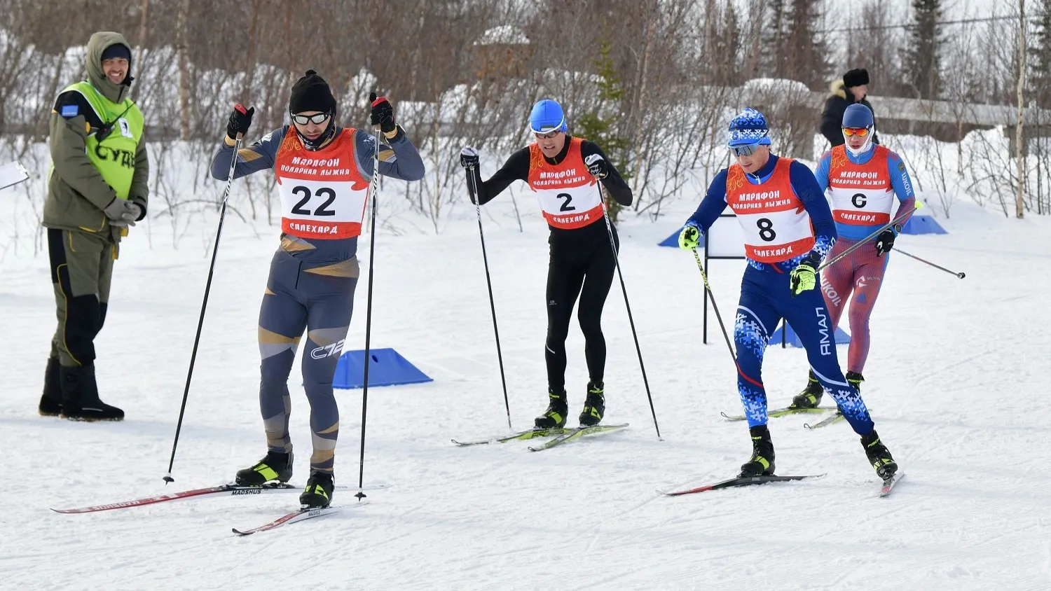 Лыжный марафон на призы губернатора ЯНАО проходит в 43-й раз. Фото: Андрей Ткачёв / "Ямал-Медиа"