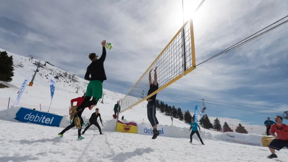 Ямал впервые принимает соревнования высокого уровня по волейболу на снегу. Фото: MilanTomazin / shutterstock.com / Fotodom