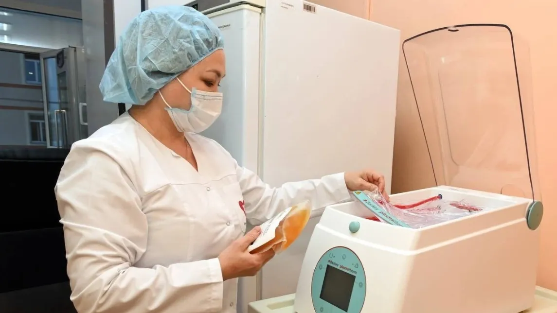 Новое оборудование в Салехарде позволит быстрее подготавливать компоненты крови. Фото: vk.com/artyukhov_da