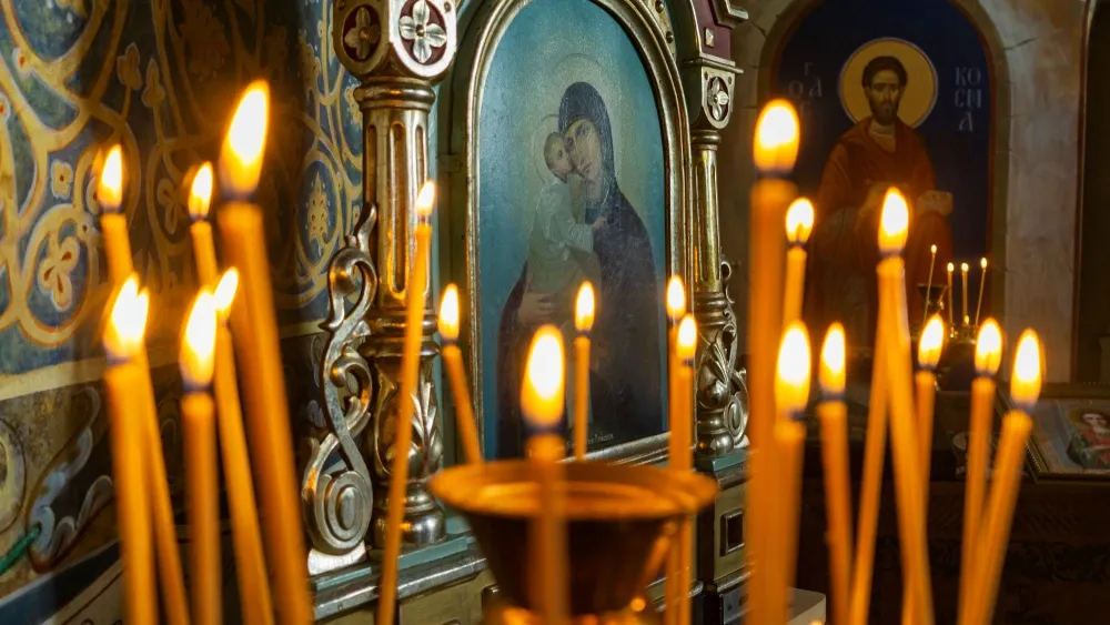 Православные готовятся к одному из главных праздников — Рождеству Христову. Фото: kalyanby/Shutterstock/ФОТОДОМ
