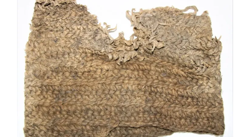 Фрагмент вязаного чулка. Фото предоставлено Красноселькупским районным краеведческим музеем