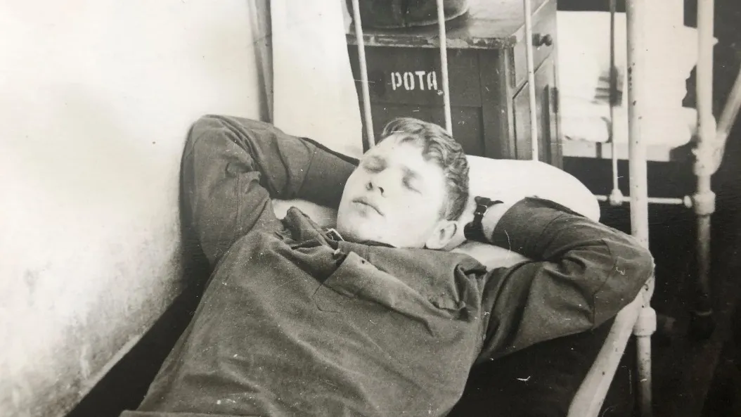 Солдат спит — служба идет. Фото из архива Юрия Кукевича