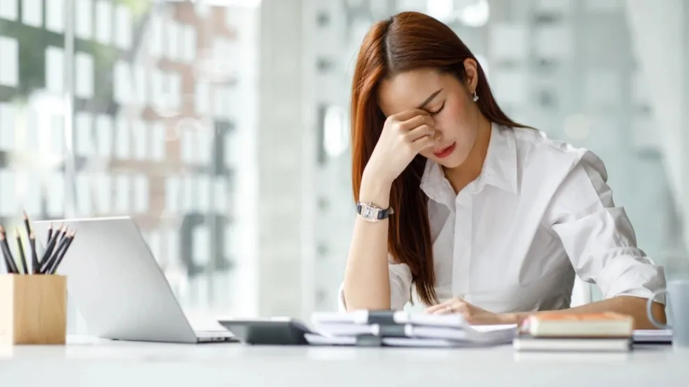 Рабочие стрессы приводят к профвыгоранию. Фото: David Gyung/Shutterstock/ФОТОДОМ