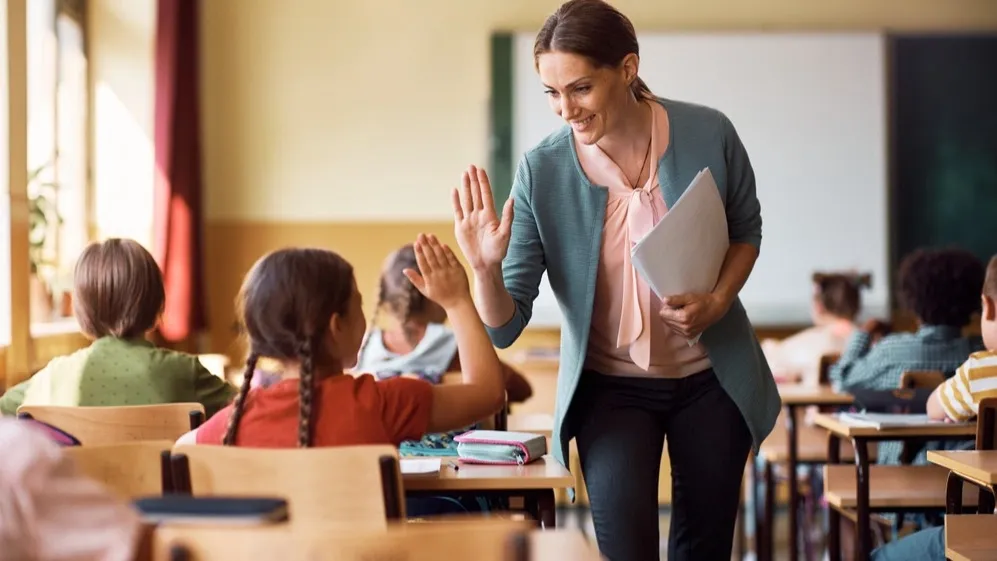 Очень многое зависит от учителя, от атмосферы, которую он создает в классе. Фото: Drazen Zigic/Shutterstock/ФОТОДОМ