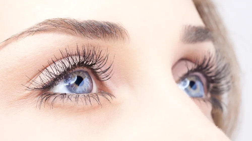 Люди со светлыми глазами находятся в зоне риска. Фото: Serg Zastavkin/Shutterstock/ФОТОДОМ