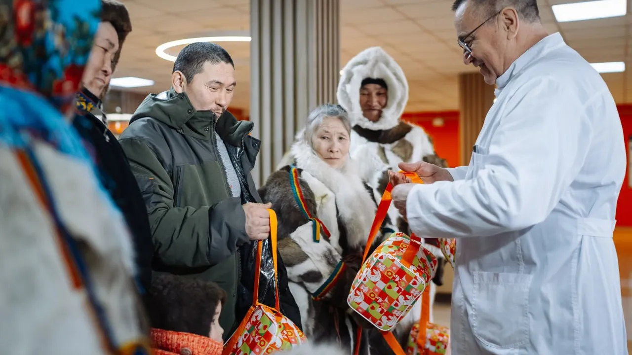 Кочевники активно проходят весенний медосмотр. Фото: Алексей Дидух/ ПАО «Газпром нефть»
