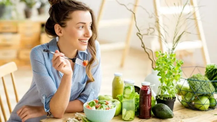 Завтрак должен быть полезным и вкусным. Фото: RossHelen/Shutterstock/Fotodom