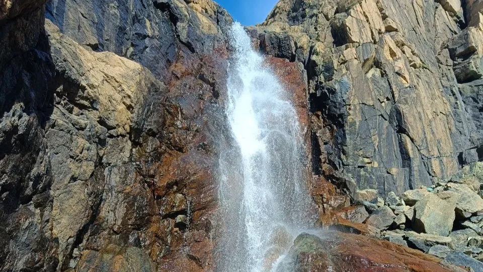 Водопады Рай-Из. Фото: Игорь Сегеда/«Ямал-Медиа»