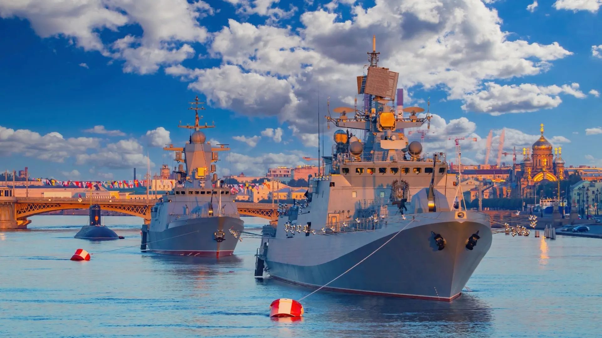 ВМФ России - один из самых мощных в мире. Фото: FOTOGRIN / Shutterstock / Fotodom