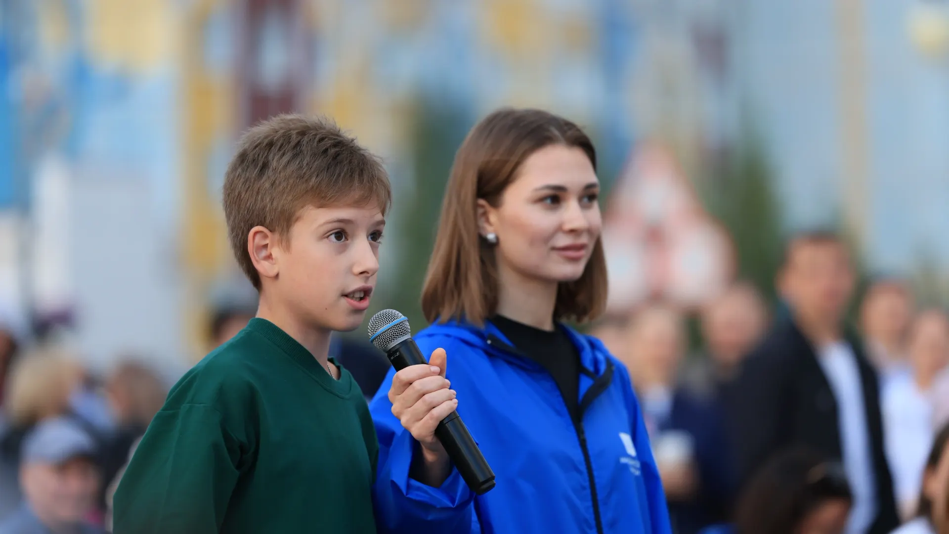 Губернатор ответил на вопросы не только взрослых северян.