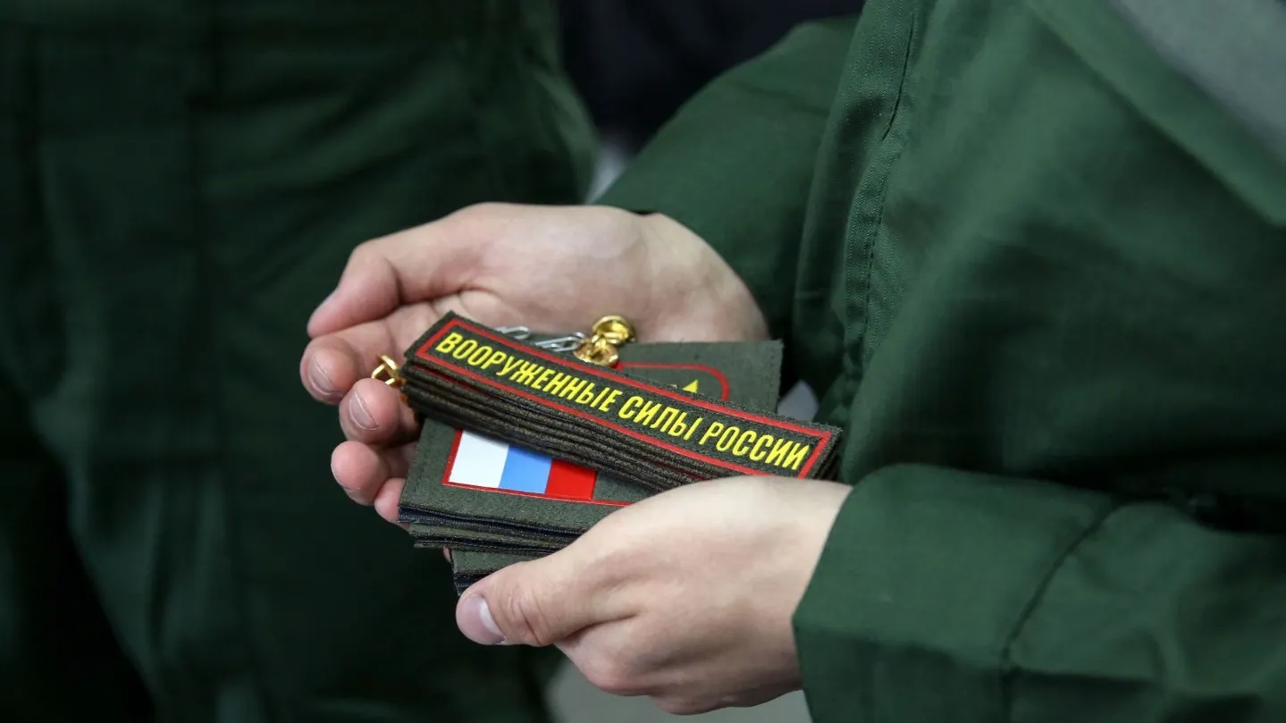 Армия делает юношей сильными, ответственными и выносливыми. Фото: Anatolii Trofimov / Shutterstock / Fotodom