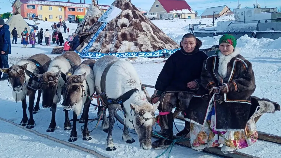 Веӆащ вуям энамты имием, хоты ӆыӆаӆ нох вуты? Щиты нумасман, самем хосыман, каман тащ хотат хоща яңхсам. Хор: Зоя Куртямова.