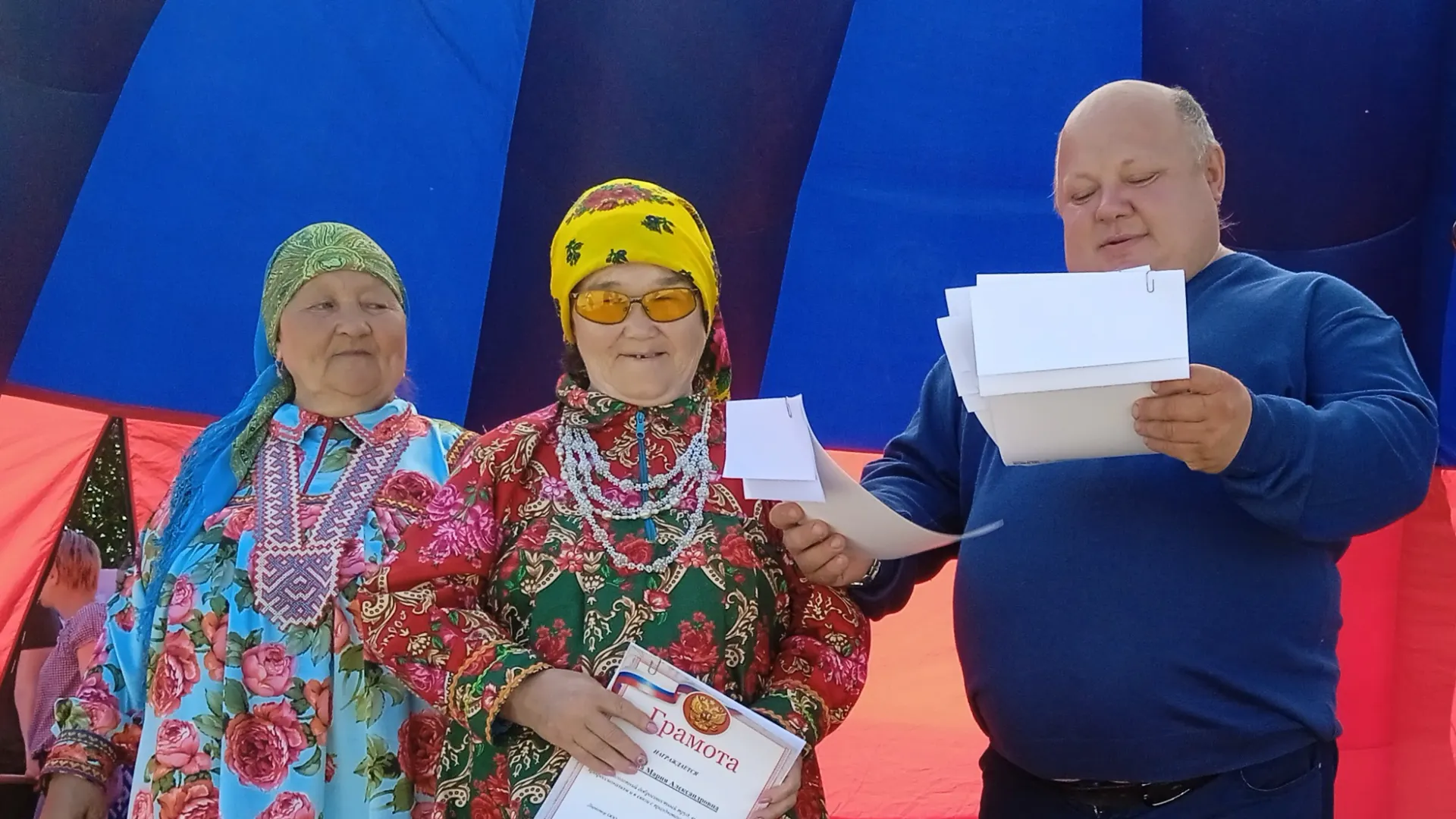 Туңа щира рупитты ёх мойӆаптаӆайт. Хор: Альбина Тырлина