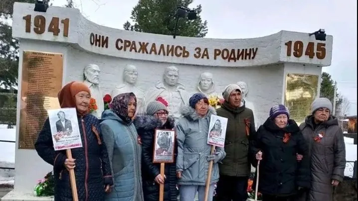 Туп опращем Иван Григорьевич (ай пох) ёхи ёхтас. Хор: Антонина Чупрова.