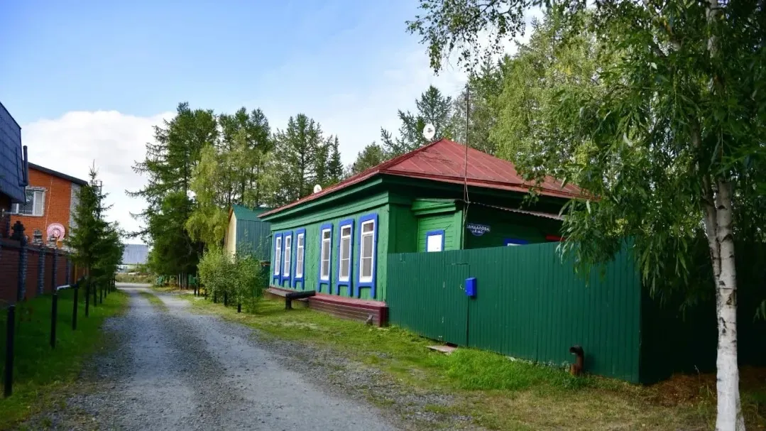 Улица имени Николая Сандалова в наши дни. Фото: Андрей Ткачев / «Ямал-Медиа»