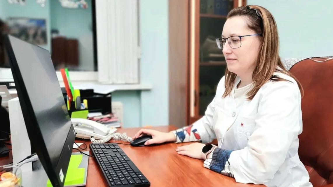 Телемедицина стала неоценимой помощью для медиков ФАПов, участковых и районных больниц. Фото: предоставлено пресс-службой губернатора ЯНАО