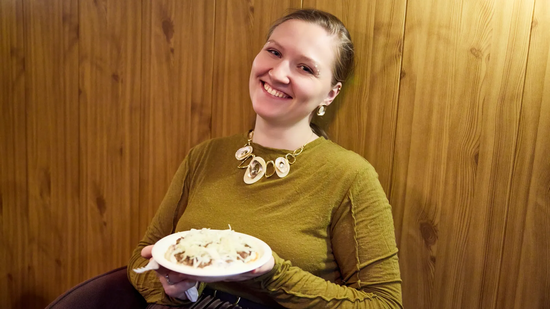 Вкусно. Фото: Юрий Здебский / «Ямал-Медиа» 