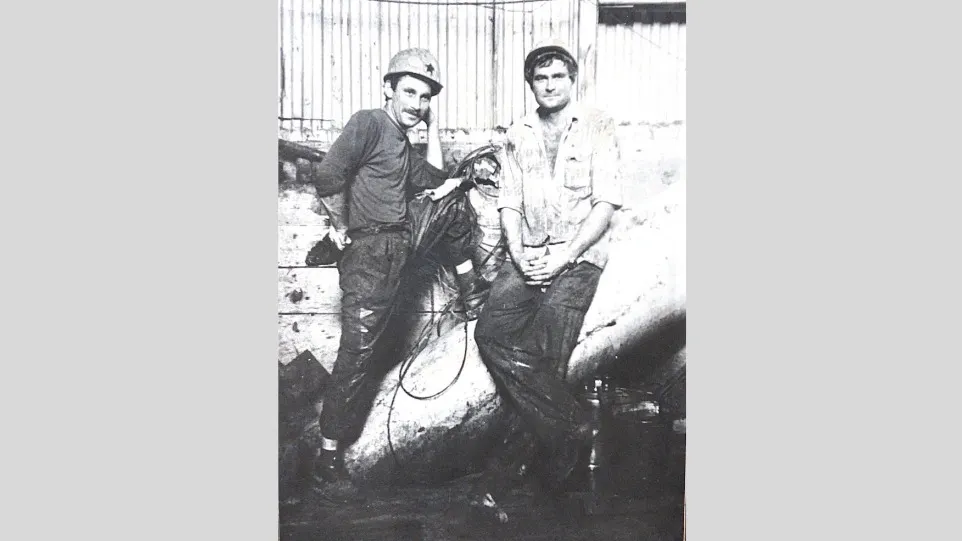 Таких фотографий в архиве СГ-6 очень много. Будет жаль, если они отправятся в печь или шредер в случае полного демонтажа городка, контор и цехов. Фото: из архива СГ-6