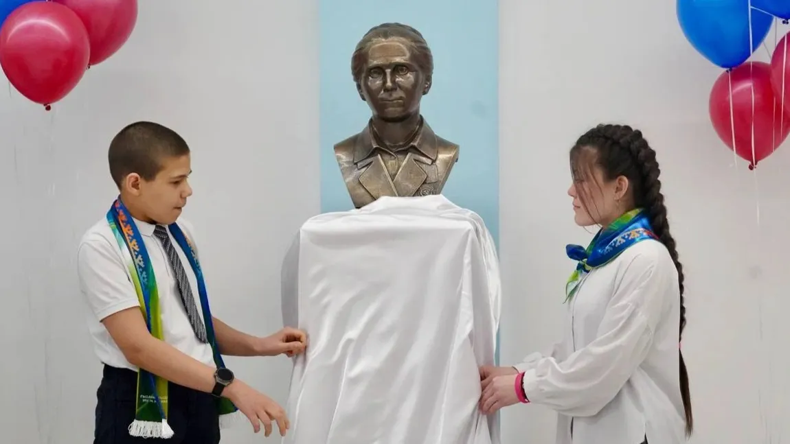 Сидяӈг: mkougshi тадтавы