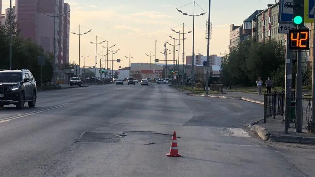 Авария на улице Мира произошла около 14:00. Фото: УГИБДД по ЯНАО