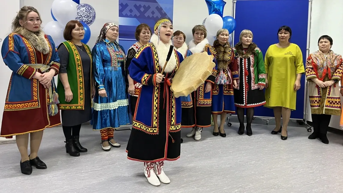 В конкурсе участвуют преподаватели родных языков из семи муниципалитетов округа. Фото: предоставлено пресс-службой губернатора ЯНАО
