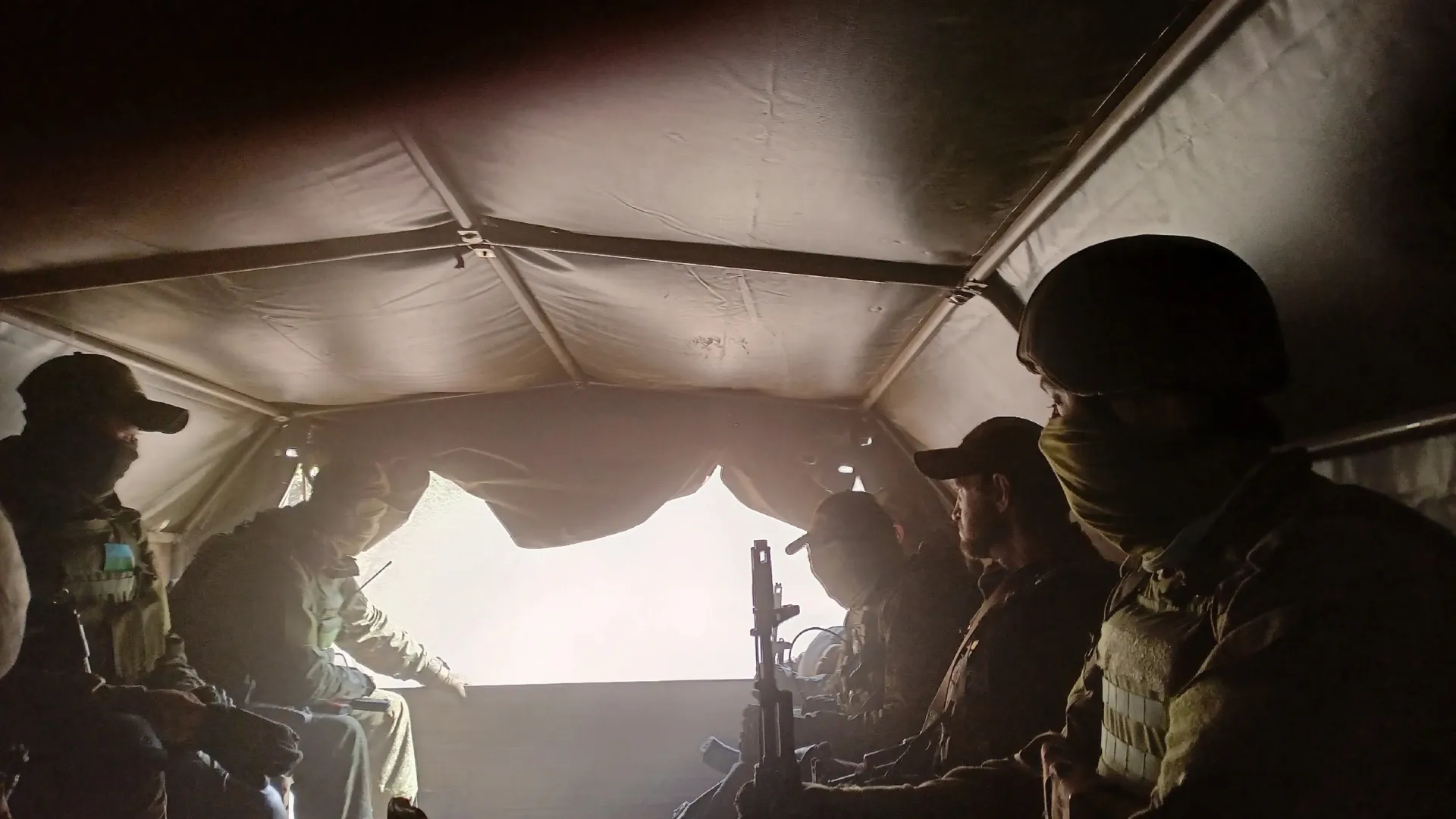 Муң па манам мохиӆув ёхи ӆаваӆӆаӆӆув. Хор: Валерий Молданов