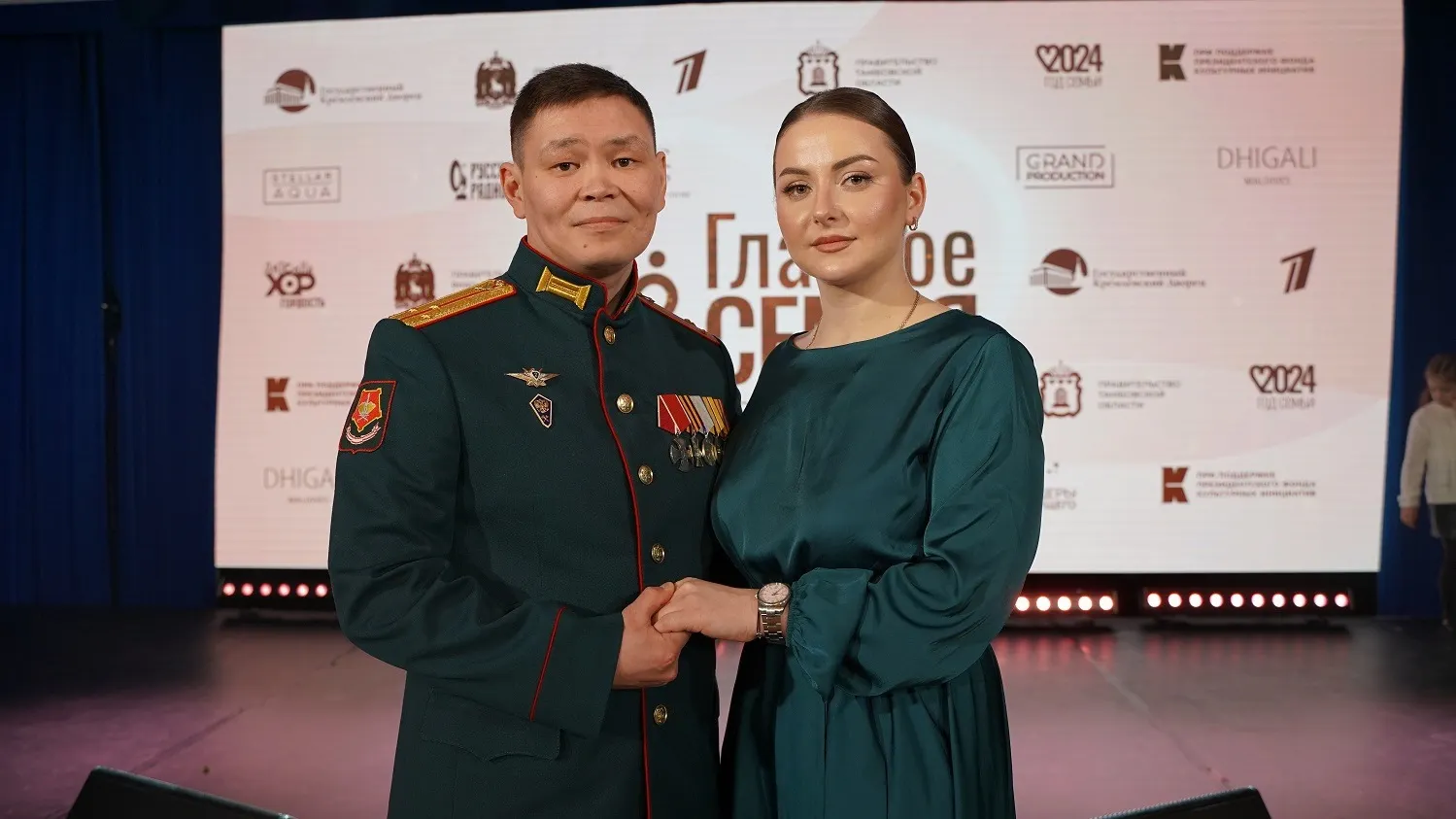 Родион и Кристина Пуйко. Фото: предоставлено из архива Службы ЗАГС ЯНАО