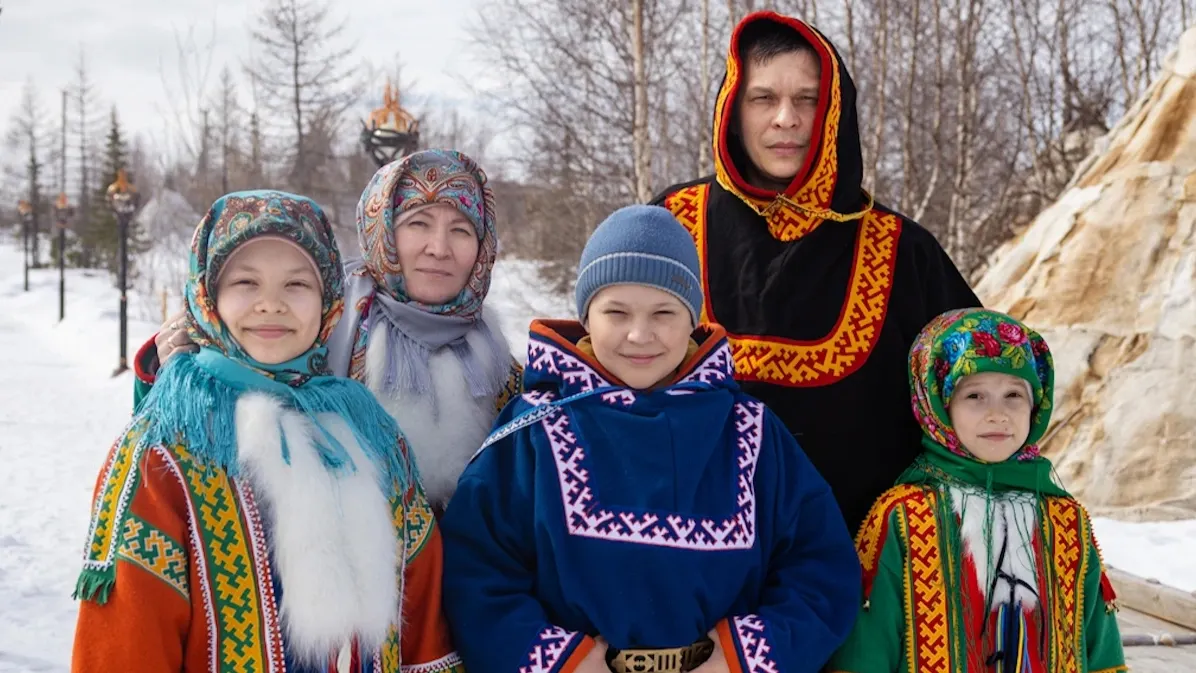 Алаӊ этап ай кер тыӆащ 1-мет хатӆ маса манта питӆ. Хор: ЯНАО губернатор пресс-служба