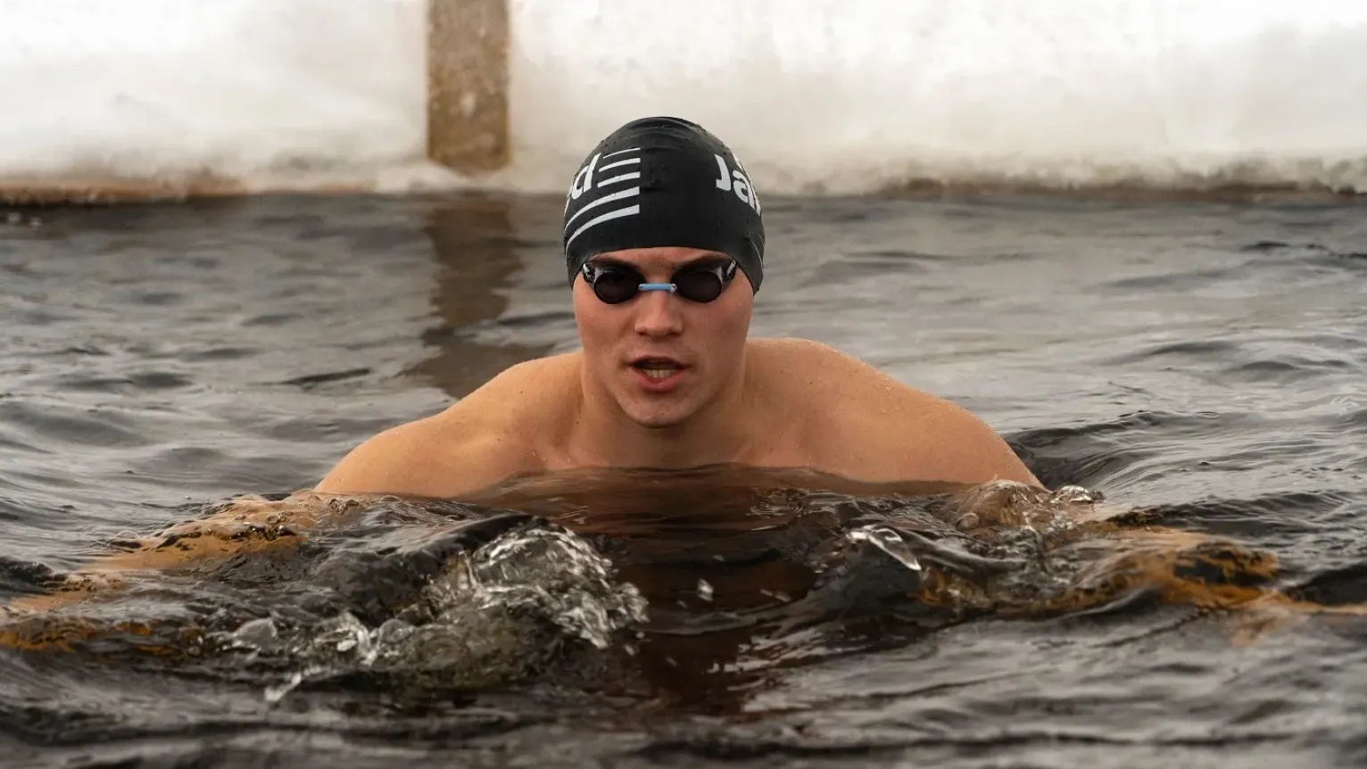 Ямальский пловец Святогор Борнобаев. Фото: Роман Чернов / «Ямал-Медиа»