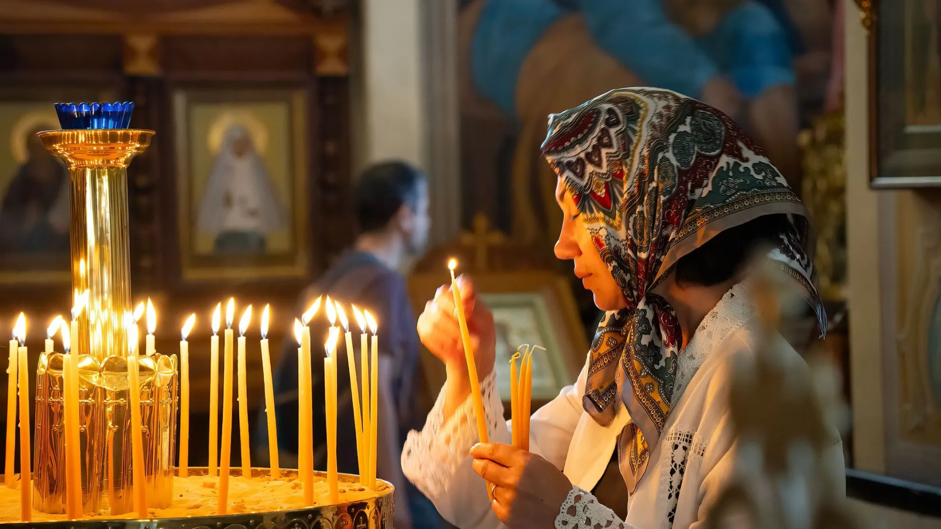 В день памяти Корсунской иконы молятся о благополучии в семье. Фото: Moshe EINHORN / Shutterstock / Fotodom