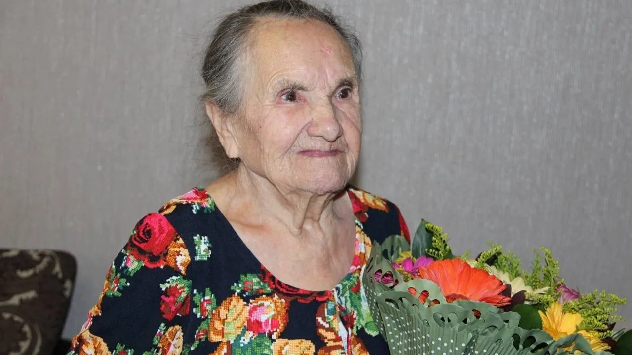 Нина Семёновна Сургутскова полжизни отдала педагогике. Фото: vk.com/ivansakal