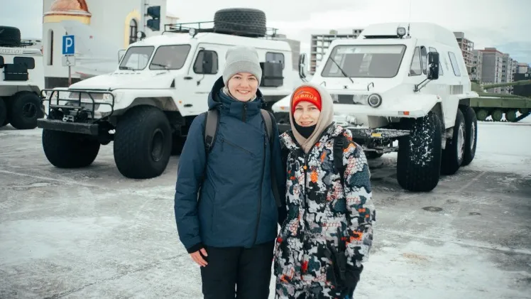 Ирина не считает раннее пробуждение чем-то сложным. А вот Галине оно далось нелегко. Фото: Сергей Зубков/«Ямал-Медиа»