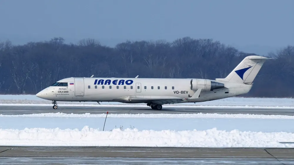 Самолет CRJ200 авиакомпании «ИрАэро». Фото: Starz12/Shutterstock/ФОТОДОМ
