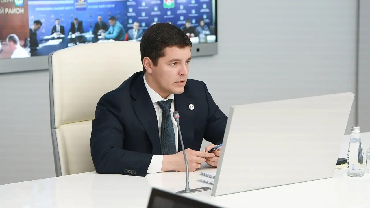 Глава региона поручил оперативно оказать необходимую помощь пострадавшим лабытнангцам. Фото: предоставлено пресс-службой губернатора ЯНАО
